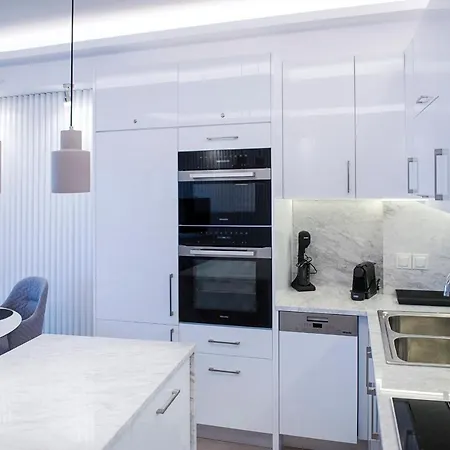 A Vacation Dream In Front Of The Sea Apartamento Kalamata